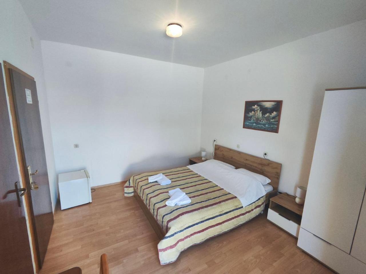 Tonino Apartment Pag Town